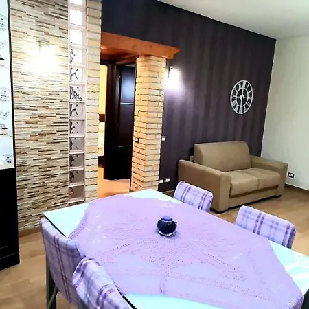 Castello Deluxe Apartment *